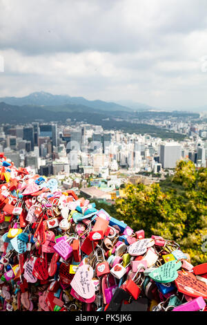 Liebe Schleusen bei N Seoul Tower Stockfoto