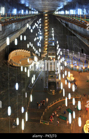 Panoramablick auf die Rudolf Mine in das Salzbergwerk von Salina Werk Turda in Werk Turda (Siebenbürgen), Rumänien Stockfoto