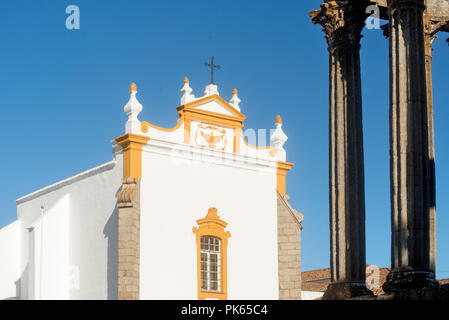 Evora, Portugal, Alentejo, der römische Tempel von Evora auch als Templo von Diana das antike Römische Göttin des Mondes, der Jagd und Chas Stockfoto