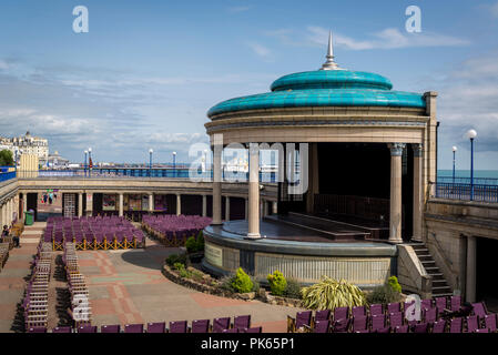 Eastbourne Musikpavillon, Eastbourne, East Sussex, England, Großbritannien Stockfoto