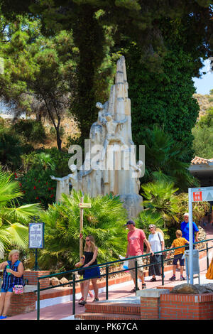 Plaza de los descubridores, Entdecker Plaza, die Höhlen von Nerja, Malaga, Spanien Stockfoto