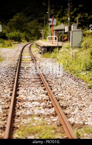 Die Matubarako Station, ein unbemanntes Bahnhof, der koumi Linie in Japan Stockfoto