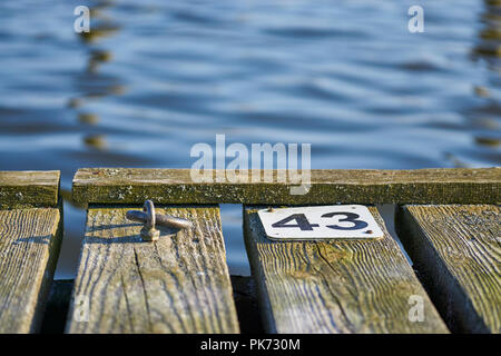 Pier in der Nähe bis in Schwerin Mecklenburg Vorpommern Stockfoto