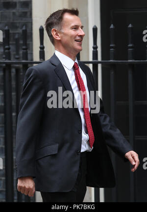 London, UK, 11. September 2018. Jeremy Hunt, Parlamentssekretär für auswärtige Angelegenheiten und Commonwealth-Angelegenheiten, kommt in der Downing Street zur wöchentlichen Kabinettssitzung an. Stockfoto