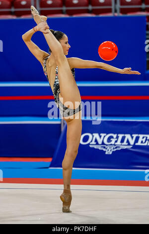 Sofia, die Türkei. September 11, 2018: Neviana Vladinova von Bulgarien bei rhythmischen Turn-WM in der Arena Armeec in Sofia am 36. Abb. Rhythmische Gymnastik Weltmeisterschaften. Ulrik Pedersen/CSM Stockfoto