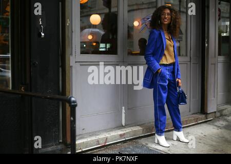 Elaine Welteroth posiert auf der Straße außerhalb des 3.1 Phillip Lim show während der New York Fashion Week - Sept. 10, 2018 - Foto: Start- und Landebahn Manhattan*** Nur für redaktionelle Verwendung?*** | Verwendung weltweit Stockfoto