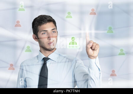 Junge Unternehmer berühren-Partner über neue Technologie zu verbinden. Stockfoto