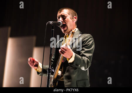 Arctic Monkeys, die in der Londoner 02 Arena auf den 9. September 2018 Stockfoto