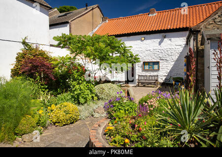 Vereinigtes Königreich, England, Yorkshire, Filey, Queen Street, dem Museum der Stadt Hof und Garten Stockfoto