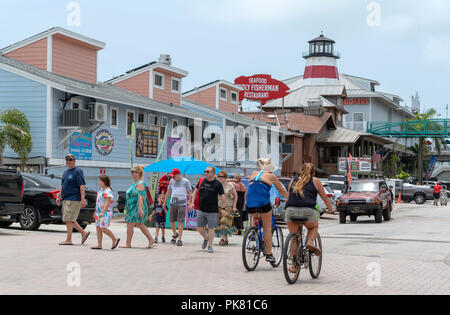 John's Pass Village ein touristischer Ort in der Nähe von Madeir Beach, Florida, USA Stockfoto