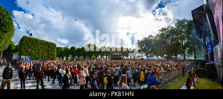 Norwegen, Bergen - Juni 15., 2018. Mit Blick auf das Festival Massen während der norwegischen Musik Festival Bergenfest 2018 in Bergen. (Foto: Gonzales Foto - Jarle H. Moe). Stockfoto