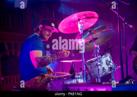 Norwegen, Bergen - Juni 13., 2018. Die Isländische pop band Kiriyama Familie führt ein Live Konzert in der norwegischen Musik Festival Bergenfest 2018 in Bergen. (Foto: Gonzales Foto - Jarle H. Moe). Stockfoto