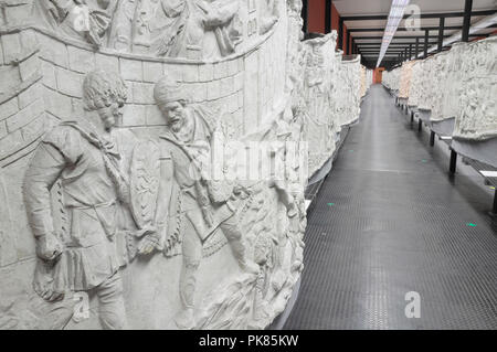 Italien, Latium, Rom, EUR, Museo della Civilta Romana, wirft der Trajan Spalte. Stockfoto