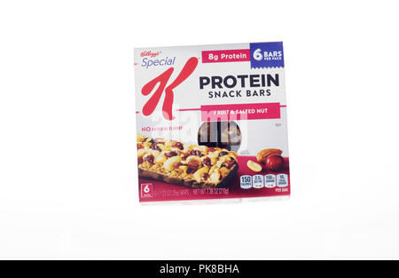 Box von Kellogg's Special K Obst und gesalzen Mutter Protein Snack Bars auf Weiß Stockfoto