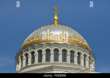 Die Kuppel des Kronstädter Naval Kathedrale von russischen Architekten Wassili Kosyakov entworfen und in 1903-1913 in Kronstadt bei St. Petersburg, Ru gebaut Stockfoto