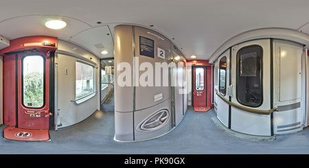 360 Grad Panorama Ansicht von Euro Express Eingang Gesellschaftswagen