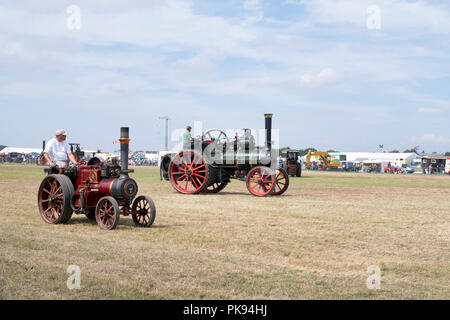 Zugmaschinen an einem Steam Fair in England Stockfoto