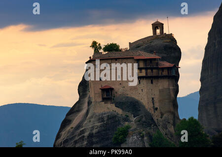 St. Nikolaos Anapafsas entfernt Kloster, Meteora, Griechenland (UNESCO Weltkulturerbe) Stockfoto