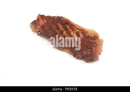 Gegrilltes Rindersteak auf weißem Hintergrund. Stockfoto