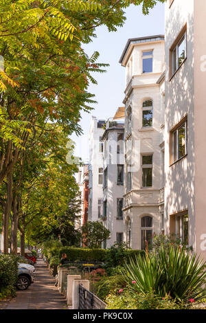 Häuser am Eichendorff Straße im Stadtteil Ehrenfeld, Köln, Deutschland. In der Eichendorffstrasse Haeuer im Stadtteil Ehrenfeld, Koeln, English Stockfoto