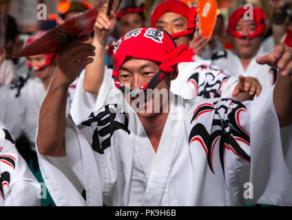 Japanischen Tänzer während der koenji Awaodori dance Summer Street Festival, Region Kanto, Tokio, Japan Stockfoto