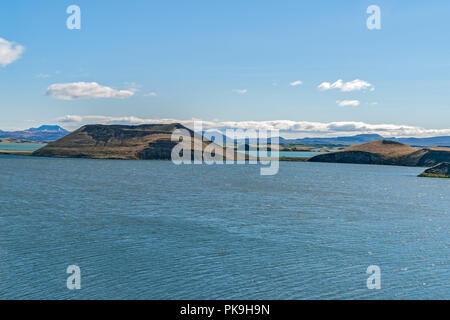 Skutustadagigar pseudo-Krater in der See Myvatn - Island Stockfoto