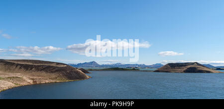 Skutustadagigar pseudo-Krater in der See Myvatn - Island Stockfoto