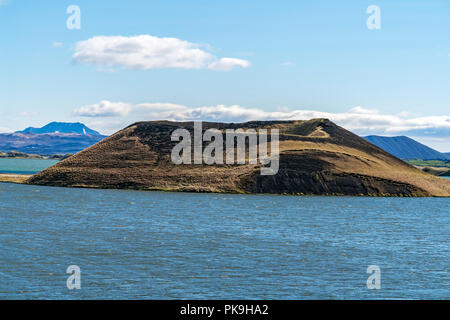 Skutustadagigar pseudo-Krater in der See Myvatn - Island Stockfoto