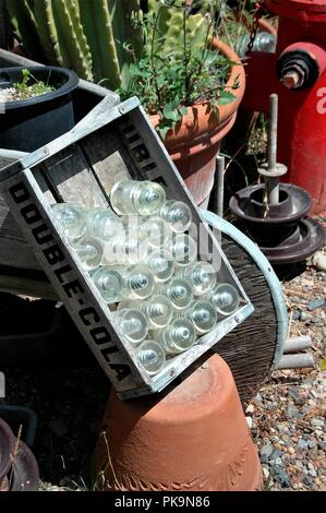 Metall und Holz garten Kunst in der Galerie zum Verkauf in Kalifornien, Oceano USA America Stockfoto