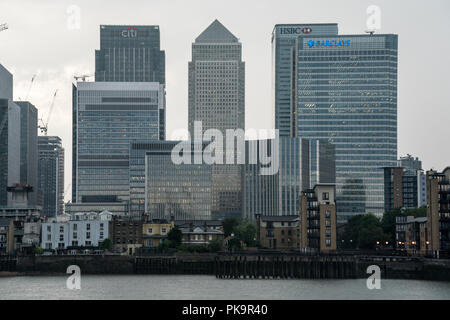 Ansichten von Gebäuden in Canary Wharf, London. Foto Datum: Freitag, 27. Juli 2018. Foto: Roger Garfield/Alamy Stockfoto