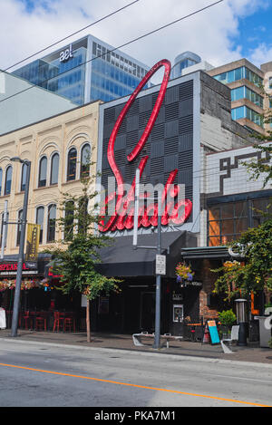 Granville Street im Herzen von Vancouver, British Columbia, Kanada; Stockfoto