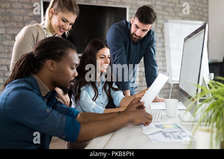 Bild von Architekten zusammen arbeiten im Büro Stockfoto