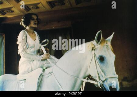 1900 Novecento (Teil zwei) Jahr: Italien 1976 Regie: Bernardo Bertolucci Dominique Sanda Stockfoto