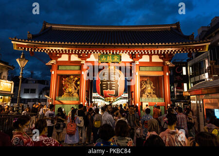 Kaminarion (Donner Tor), Sensoji-tempel, Asakusa, Taito-Ku, Tokio, Japan Stockfoto