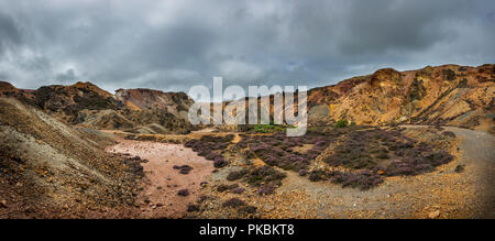 Parys Mountain Kupfermine in der Nähe von Holyhead auf der Insel Anglesey, Nordwales, Großbritannien Stockfoto