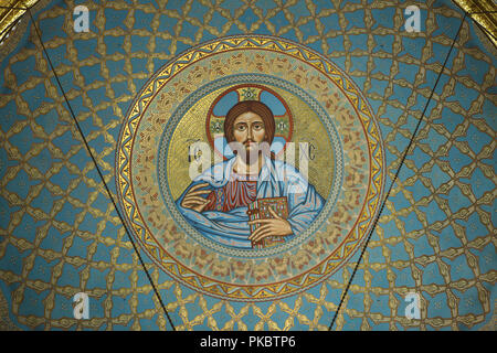 Jesus Christus im itrerior der Kuppel des Kronstädter Naval Kathedrale, entworfen von russischen Architekten Wassili Kosyakov und in 1903-1913 in Kronstadt bei St. Petersburg, Russland gebaut dargestellt. Stockfoto