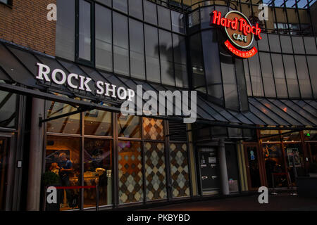 Amsterdam, Niederlande - 7. Juli 2018: die Fassade der Hard Rock Cafe Amsterdam mit dem berühmten Logo Stockfoto