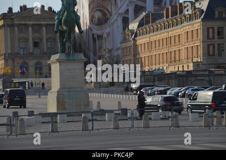 Paris, Frankreich. 12. Sep 2018. Emmanuel Längestrich erhält Naruhito, dem späteren Kaiser von Japan. Chateau de Versailles. (Vorort von Paris).12 September 2018. ALPHACIT NEWIM/Alamy leben Nachrichten Stockfoto