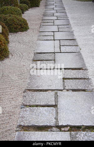 Traditionelle zen der Japanische Garten in Kyoto, Japan Stockfoto