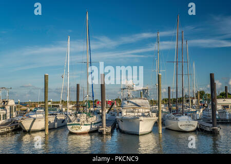 Segelboote an nautischen Anlandungen Marina in Port Lavaca, Golfküste, Texas, USA Stockfoto