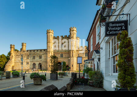 Sommer Abend in Battle Abbey, East Sussex, England. Stockfoto