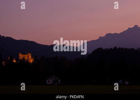 Sonnenuntergang an den Königsschlössern Stockfoto