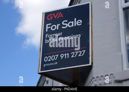 Ex Bank für den Verkauf in einem Dorf Nat West Bank geschlossen im Dinnington, South Yorkshire Stockfoto