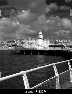 Clacton Pier an No1 Nordsee. Stockfoto