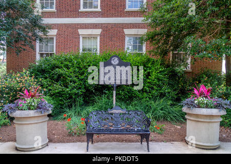 Athen, GA/USA Juni 5, 2018: Old College auf dem Campus der Universität von Georgia. Stockfoto