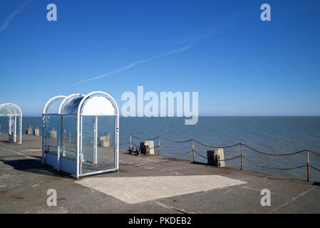 Clacton Pier an No1 Nordsee. Stockfoto