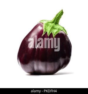 Aubergine isoliert auf weißem Hintergrund Stockfoto