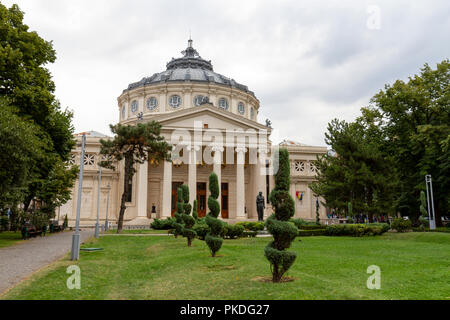 Das rumänische Athenäum (rumänisch: ateneul Român) in Bukarest, Rumänien. Stockfoto