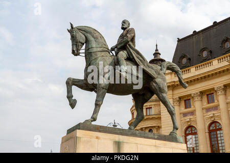 Die Reiterstatue von Carol I (von Florin Codre) auf Calea Victoriei in Bukarest, Rumänien. Stockfoto