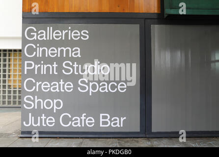 Beliebte Dundee Contemporary Arts Center mit Galerien, ein Kino und das Grundgewebe aus Jute, Cafe, in Nethergate, auf Tayside, in Schottland, Großbritannien Stockfoto